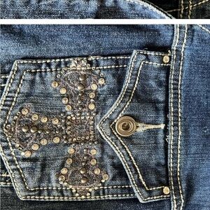 Rhinestones detailed jeans jacket in perfect condition